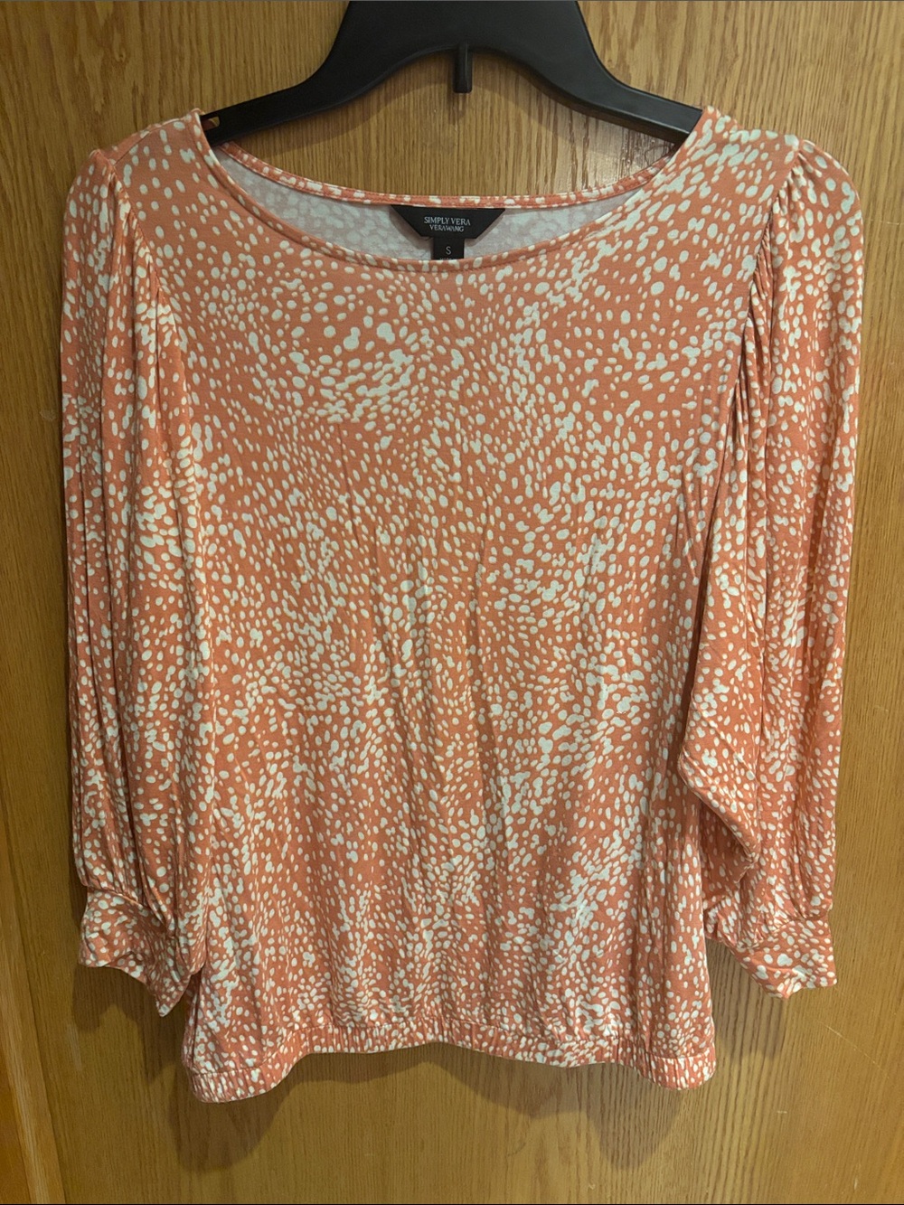 Simply Vera Verawang, long sleeve blouse 
Light burnt orange 
Small